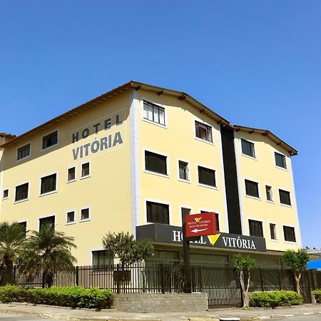 Hotel Vitoria Pindamonhangaba Bagian luar foto